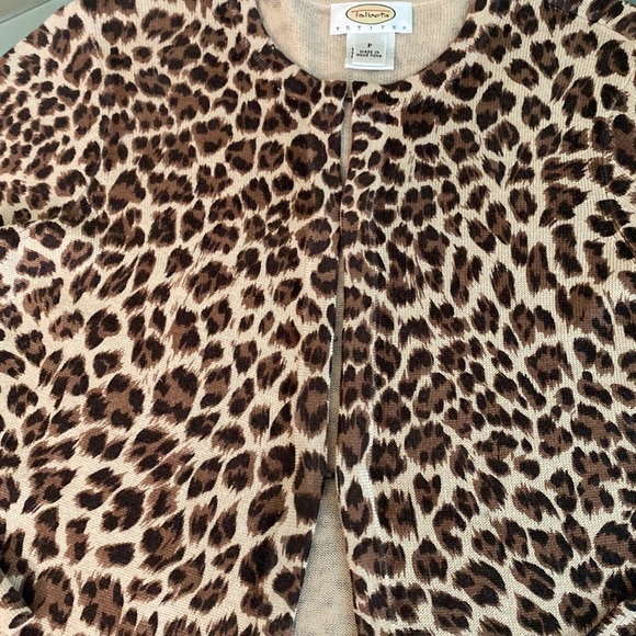 Talbots CASHMERE and SILK Animal Print Cardigan Sweater Jacket Size P - Picture 5 of 5